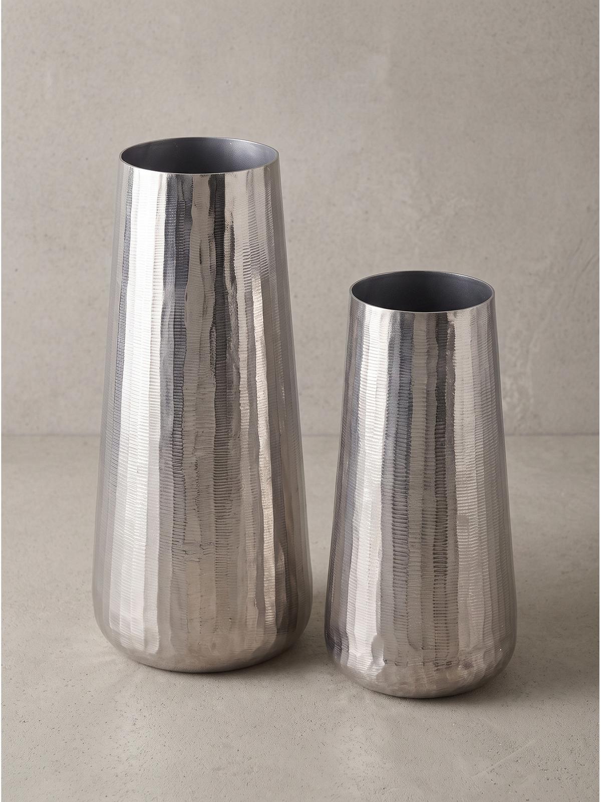 VASEN 2er-Set AMALFI, Aluminium, handgefertigt, Silber, Ø 21 x 45 cm - Silberfarben, Metall (45cm) - KADIMA DESIGN