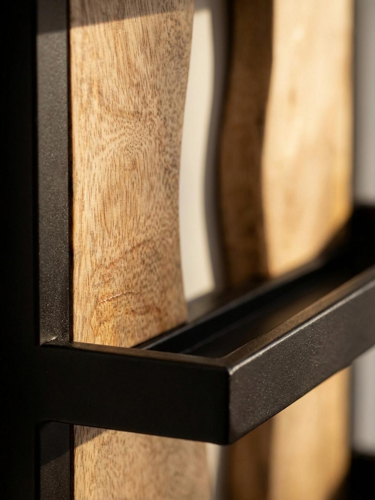 WANDREGAL Mango Massivholz Metall Industrial Stil 30x80x10 cm Rechteckig mit 4 Ablagen und Wellenmuster - Braun, Holz (80/30/10cm) - KADIMA DESIGN
