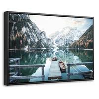 LEINWAND Bilder mit Rahmen - Natur - Berge - Schnee - Wald - Boot - 60x40 - Hellgrün, Textil (60/40cm) - MuchoWow