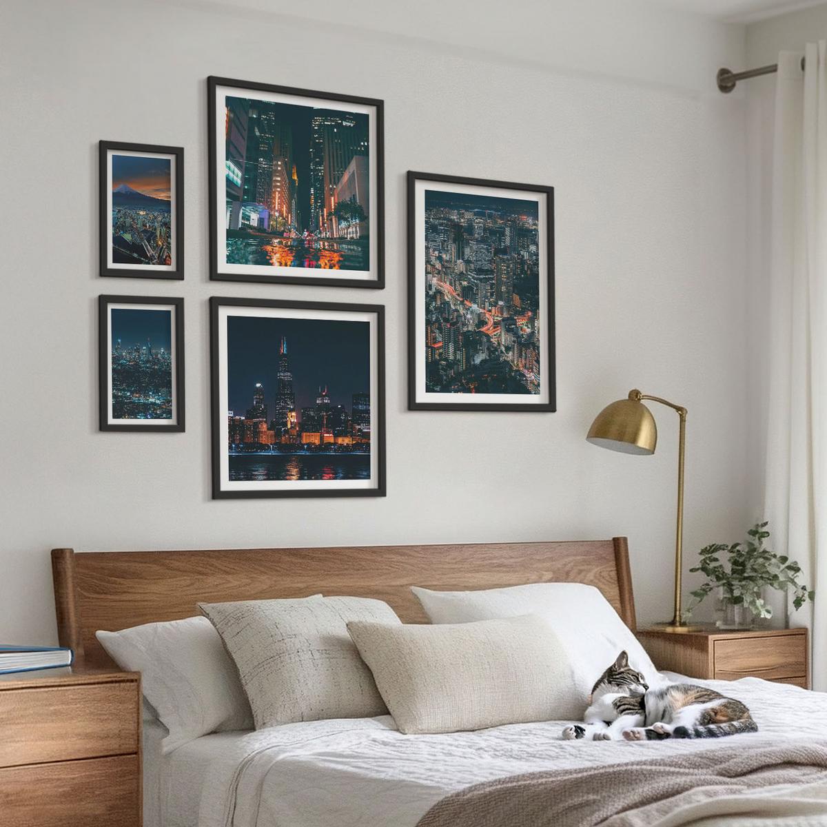 BILDER SET 5er Set - 50x50 cm & 20x30 cm & 40x60 cm Schwarzer Rahmen - Bergpanorama der Stadt bei Nacht - Schwarz, Kunststoff (40/60cm) - TULUP