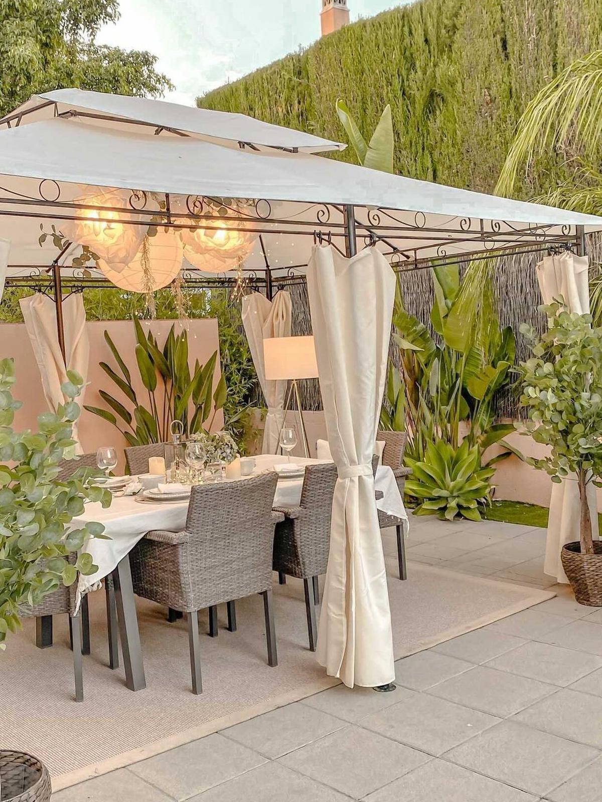 PAVILLON Stahl beige/schwarz rechteckig 300/400 cm Colos - Beige/Schwarz, Metall (400/300/300cm) - Beliani