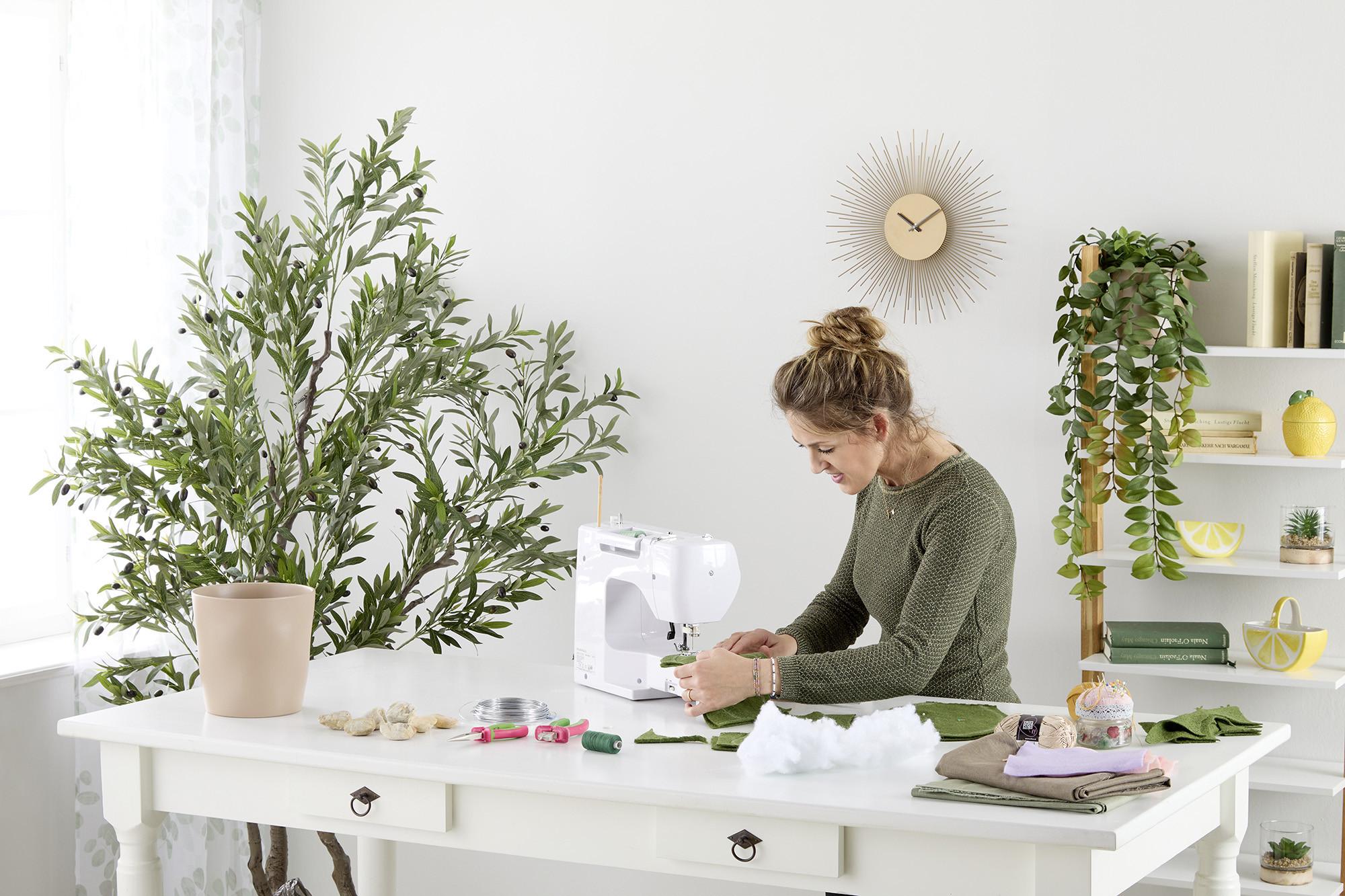 DIY kaktusz készítése, anyag összevarrása
