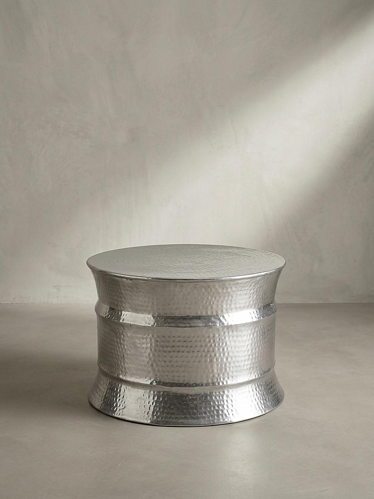 COUCHTISCH orientalisch rund Aluminium Hammerschlag-Look handgefertigt, Silber 62 x 62 x 41 cm - Silberfarben, Metall (62/62/41cm) - KADIMA DESIGN