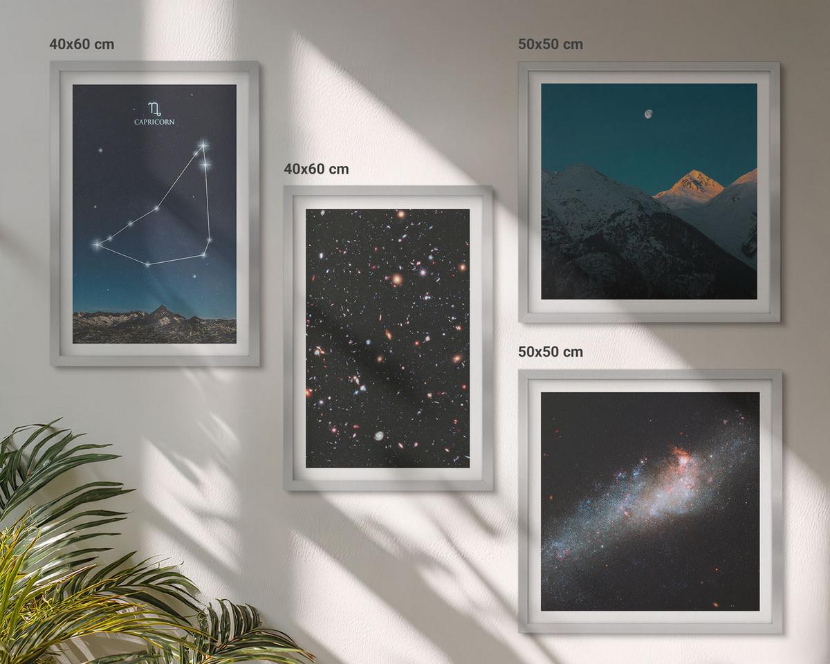 BILDER SET 4er Set - 50x50 cm & 40x60 cm Silberner Rahmen - Galaxie im Sternbild Steinbock - Silberfarben, Kunststoff (50/50cm) - TULUP