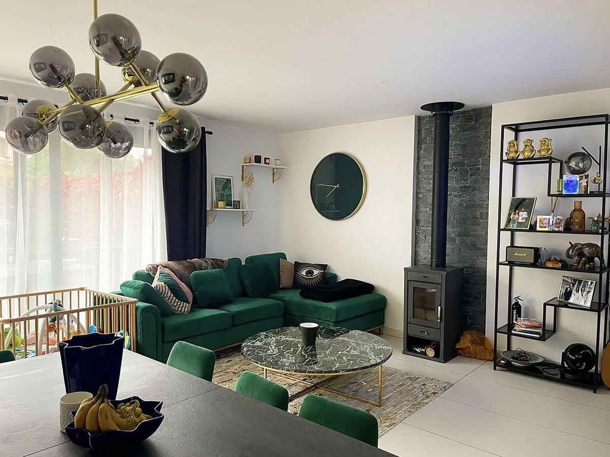 ECKSOFA Samtstoff Grün rechtsseitig Oslo - Dunkelgrün, Textil (270/151cm) - Beliani