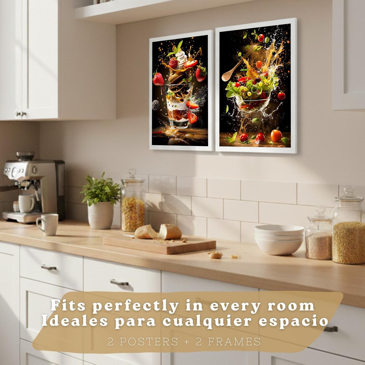 POSTER 2er Set Küchen-Wandbilder Erdbeer-Dessert und Salat Splash Fotografie Schwarzer Hintergrund Deko Rahmenlos A4 - Klar, Papier (29.7/1/21cm) - Nacnic