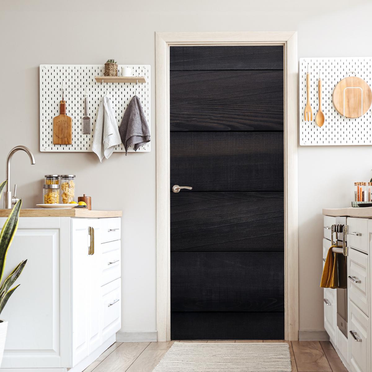 TÜRAUFKLEBER Schwarzer Hintergrund mit einer Plankenstruktur Wanddeko 90x205 cm - Türtapete - Schwarz, Kunststoff (90/0.1cm) - MuchoWow