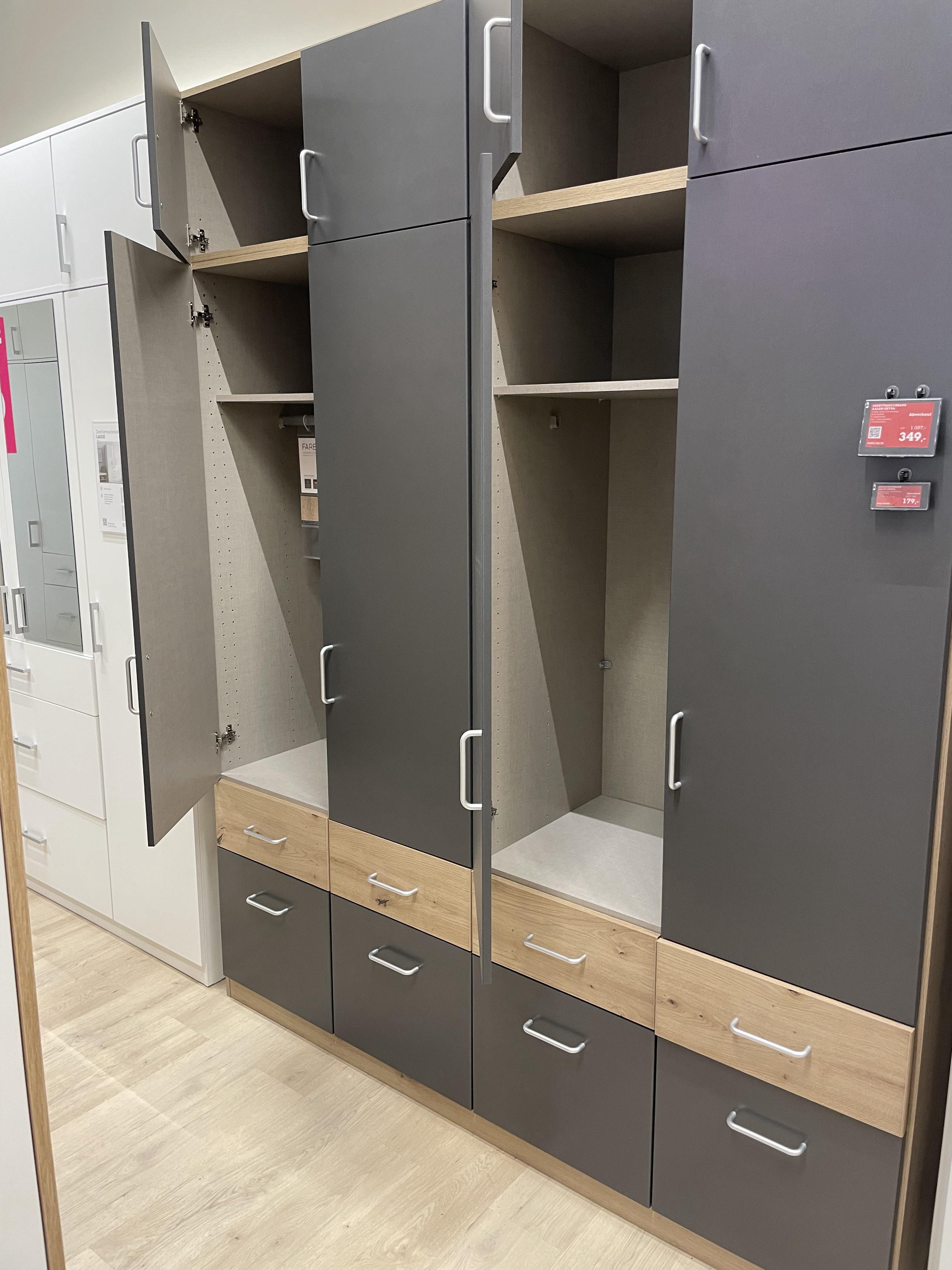 Drehtürenschrank Aalen-Extra
