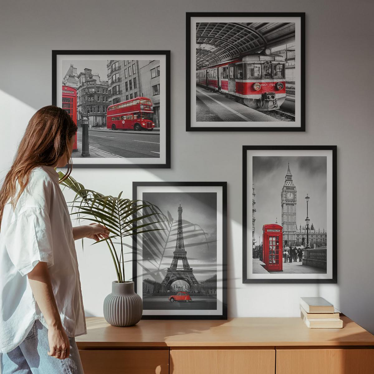 BILDER SET 4er Set - 50x50 cm & 40x60 cm Schwarzer Rahmen - Rote Busse in der Stadt - Schwarz, Kunststoff (50/50cm) - TULUP