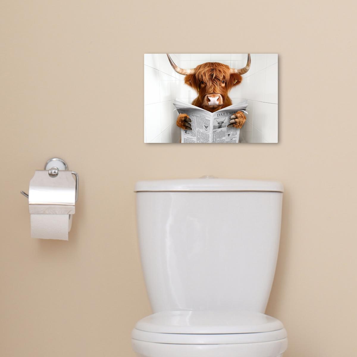 LEINWANDBILD Schottischer Highlander - Tier - Zeitung - Toilette Deko Schlafzimmer 30x20 cm - Kastanienfarben, Textil (30/20cm) - MuchoWow