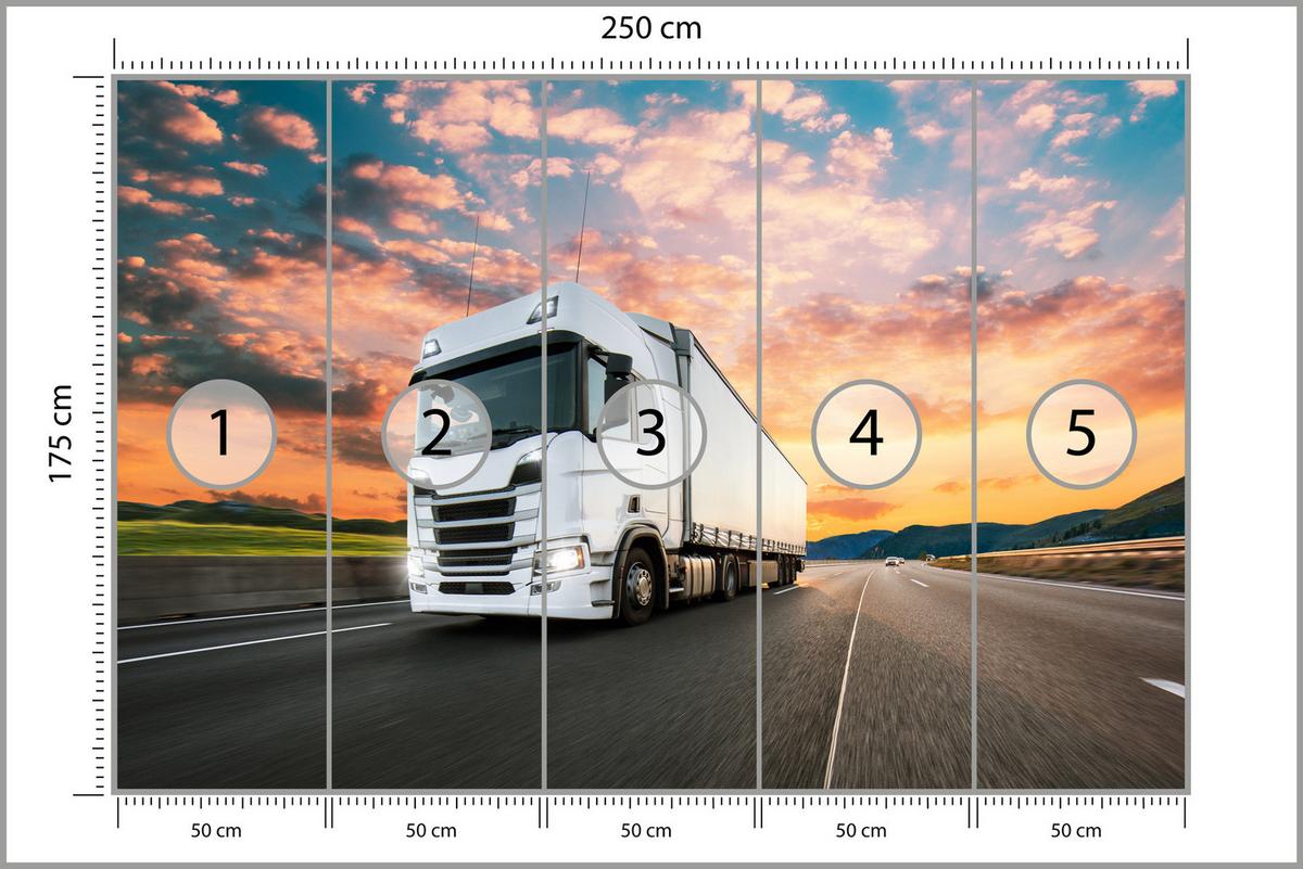 FOTOTAPETE Ein Lastwagen Autobahn Sonnenuntergang Berge 250x175 - Rosa/Orange, Papier (250/175cm) - Muralo