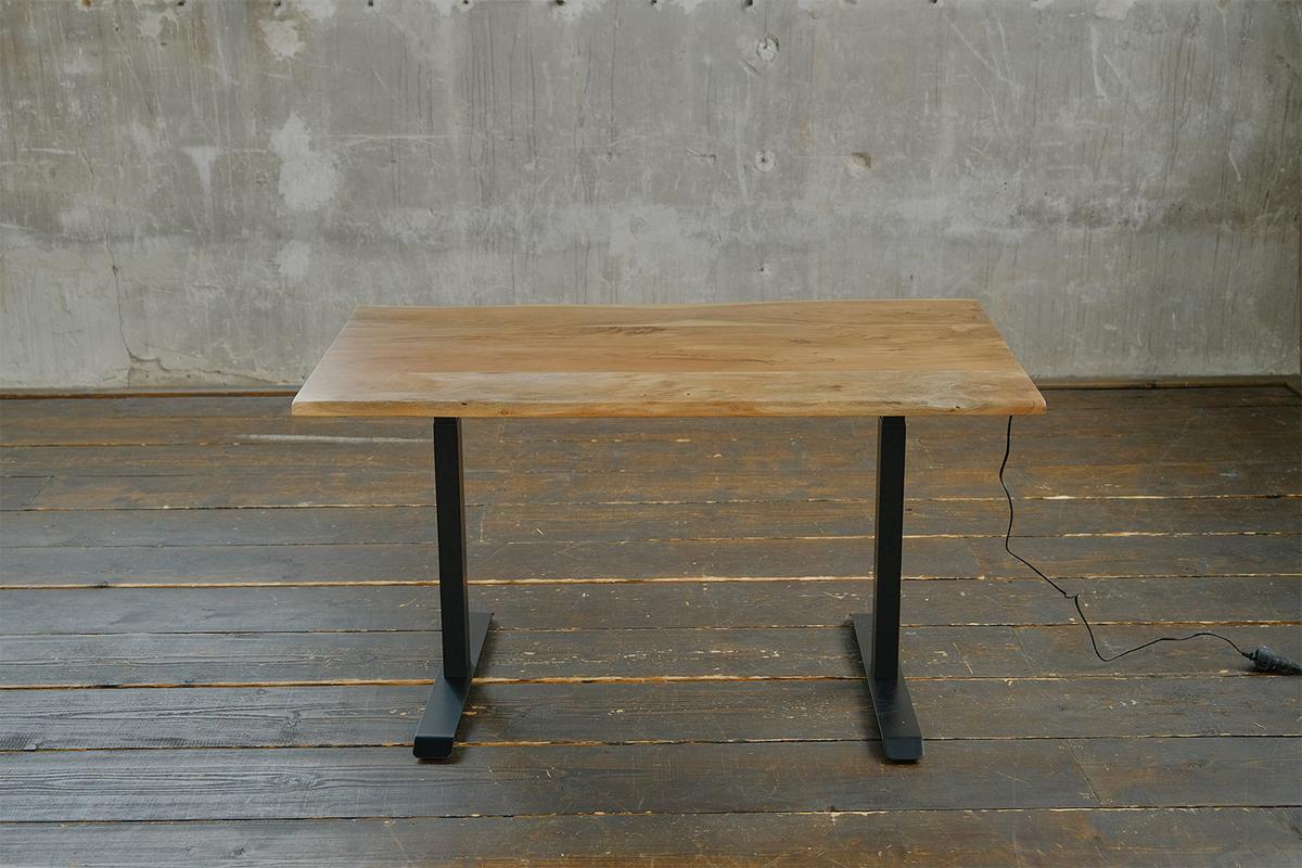 SCHREIBTISCH LORA elektrisch höhenverstellbar Holz Akazie - Zwetschgeholzfarben/Schwarz, Holz (90/180/72cm) - KAWOLA