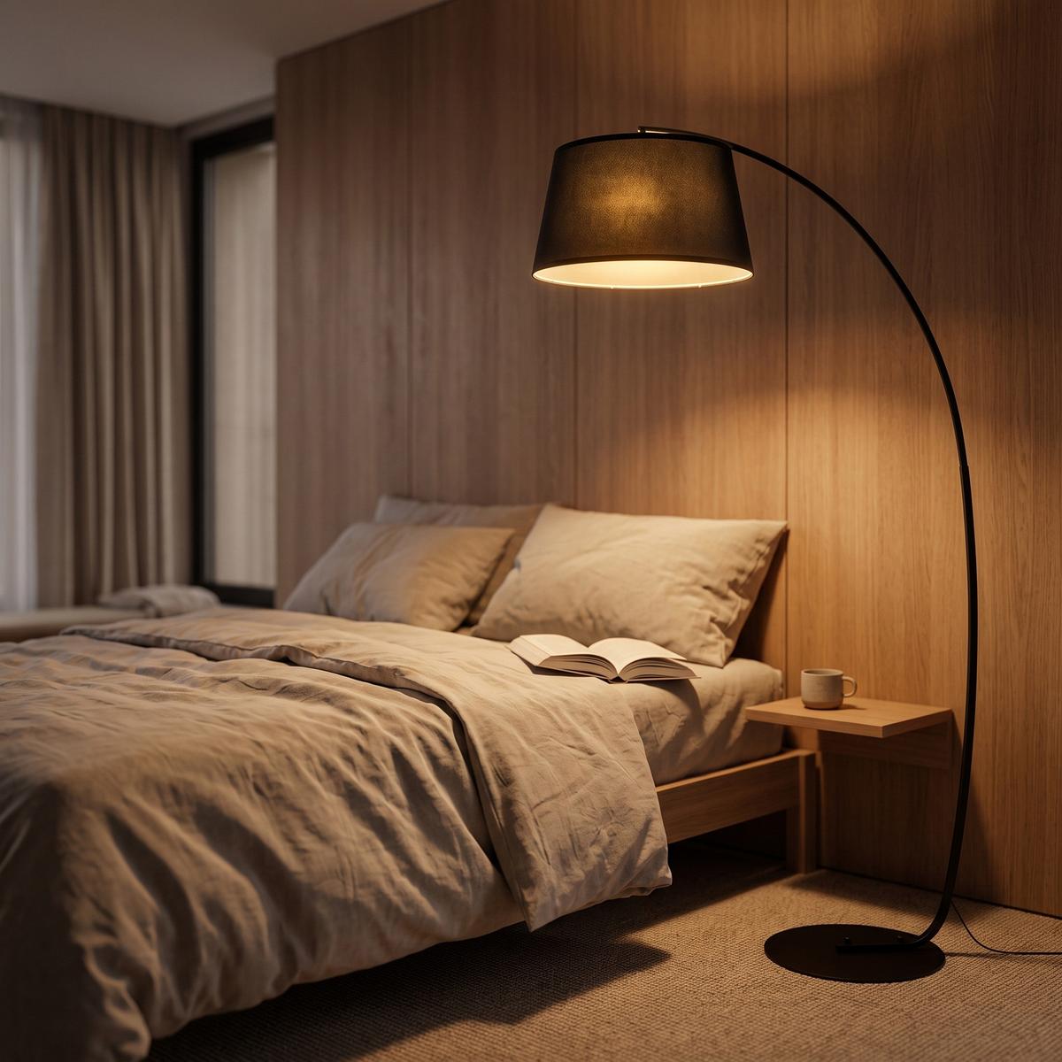 STEHLAMPE Wohnzimmer Stehleuchte mit Lampenschirm aus Stoff, Fußschalter - Schwarz, Metall (105/47/190cm) - HOMCOM