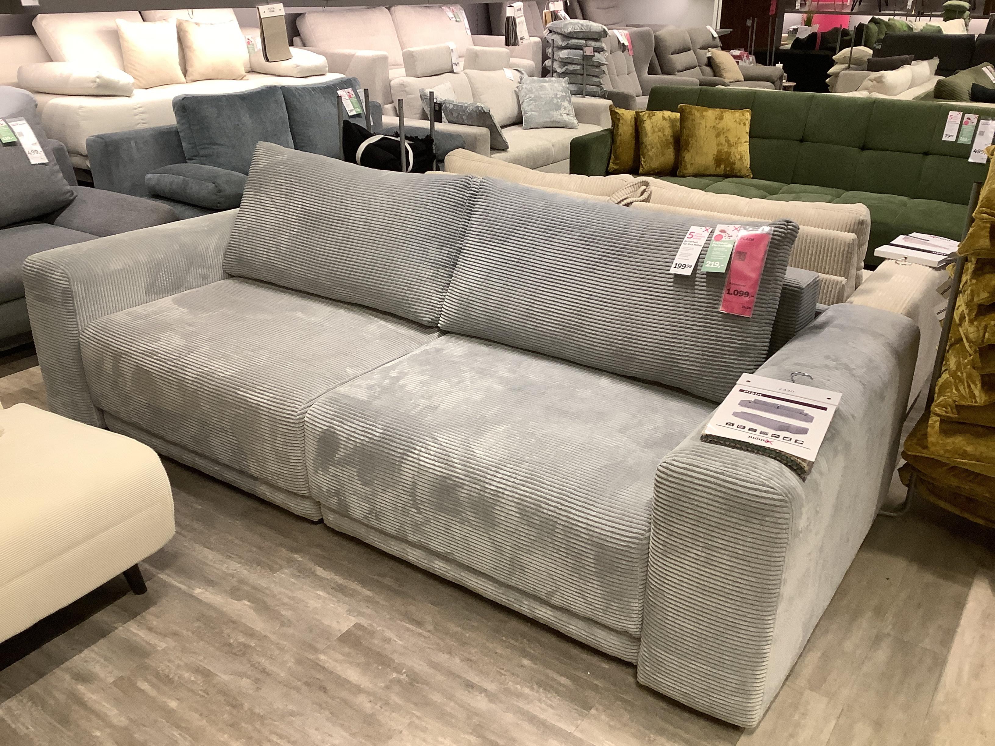SOFA PLAIN