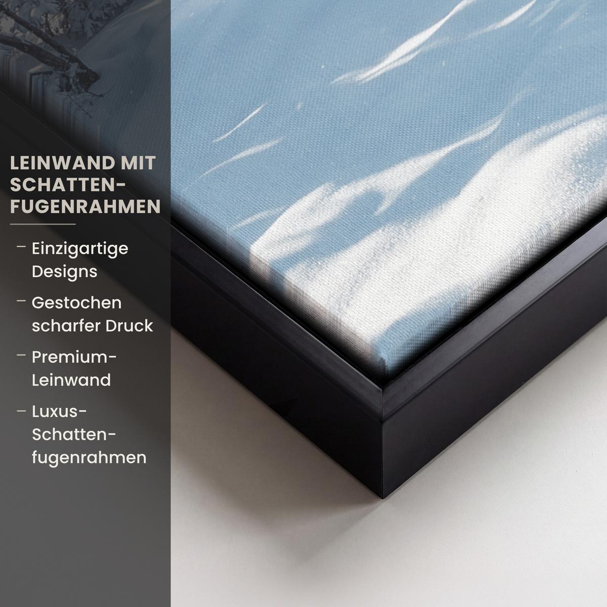 LEINWAND Bilder mit Rahmen - Winterlandschaft - Natur - Berge - Bäume - Schnee - 70x100 - Hellblau, Textil (70/100cm) - MuchoWow