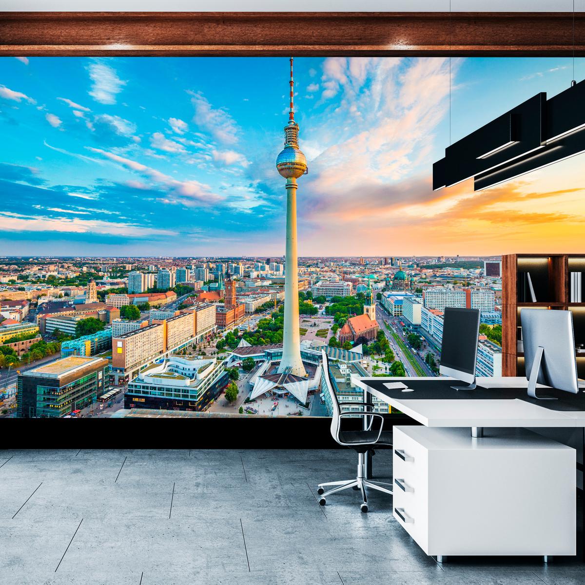 FOTOTAPETE für Wohnzimmer Fernsehturm Berlin Stadt Wolkenkratzer 150x105 - Beige/Orange, Papier (150/105cm) - Muralo