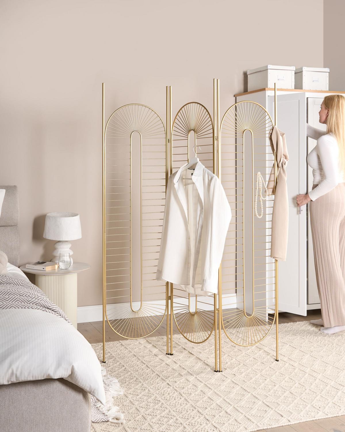 RAUMTEILER 3-teilig Gold 135 cm 170 cm Noale - Goldfarben, Metall (135/170/1cm) - Beliani