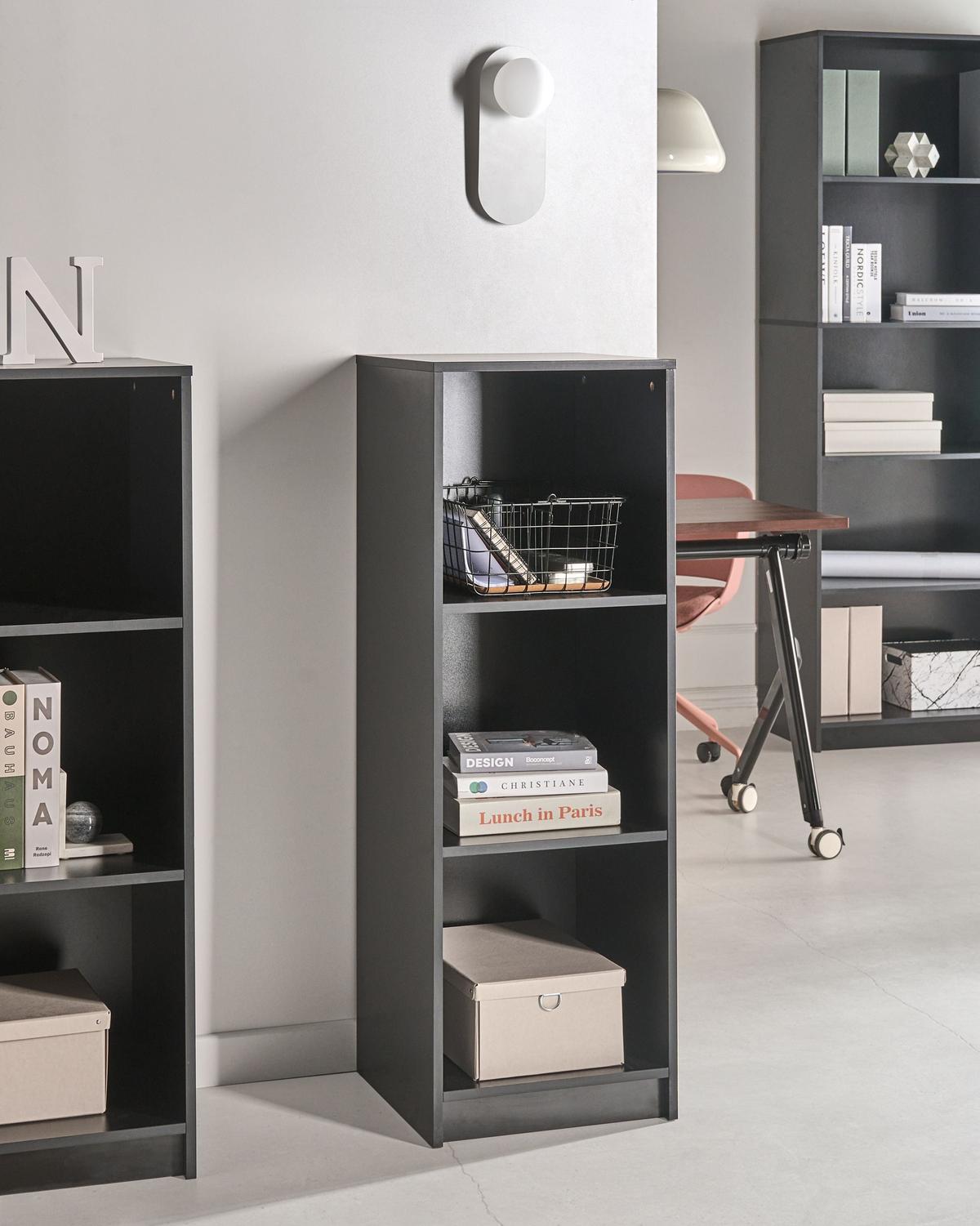 BÜCHERREGAL mit 3 Ebenen 117 cm Schwarz Zehna - Schwarz, Holzwerkstoff (40/117/40cm) - Beliani