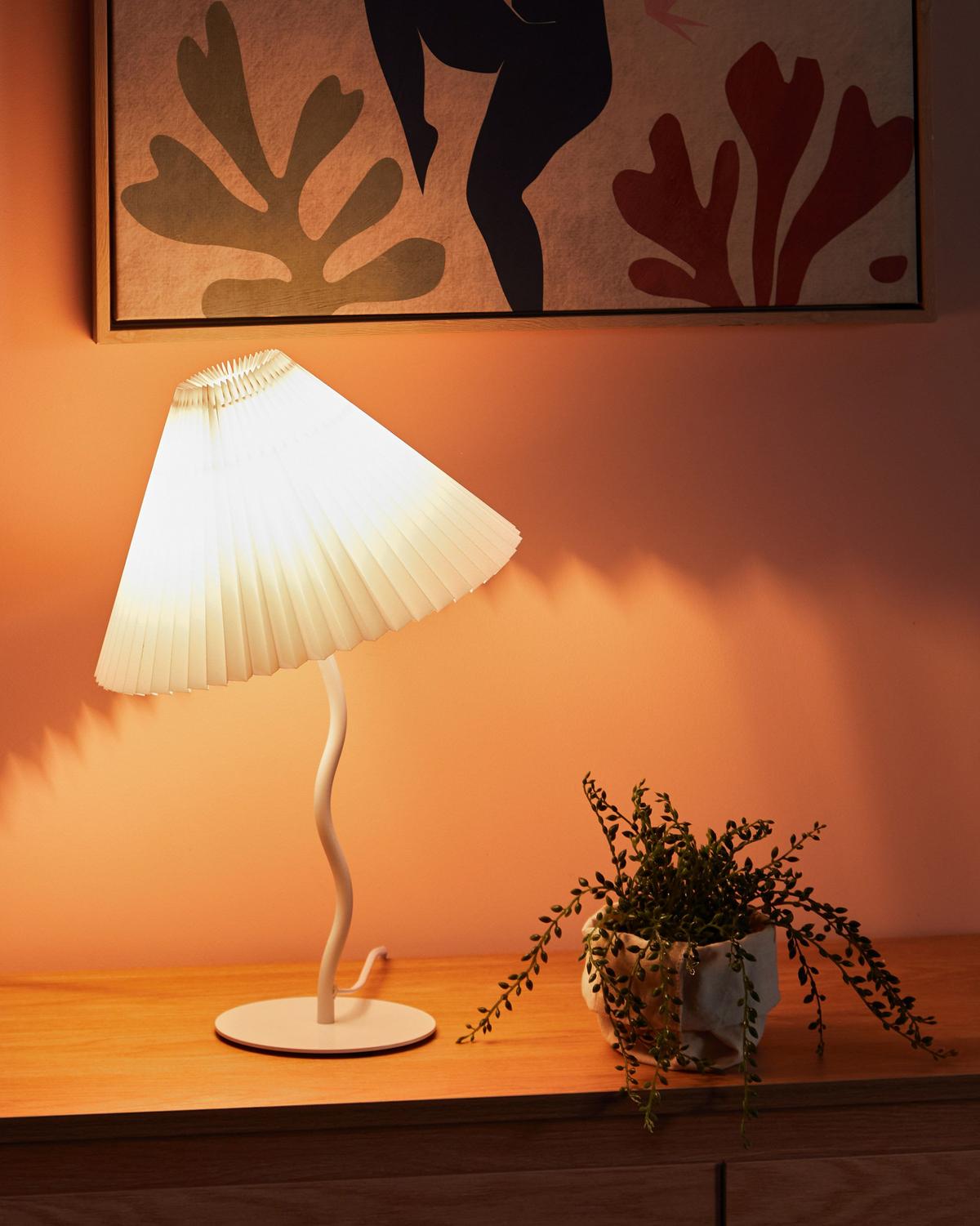 TISCHLEUCHTE Weiß Alwero - Weiß, Metall (30/30/48cm) - Beliani
