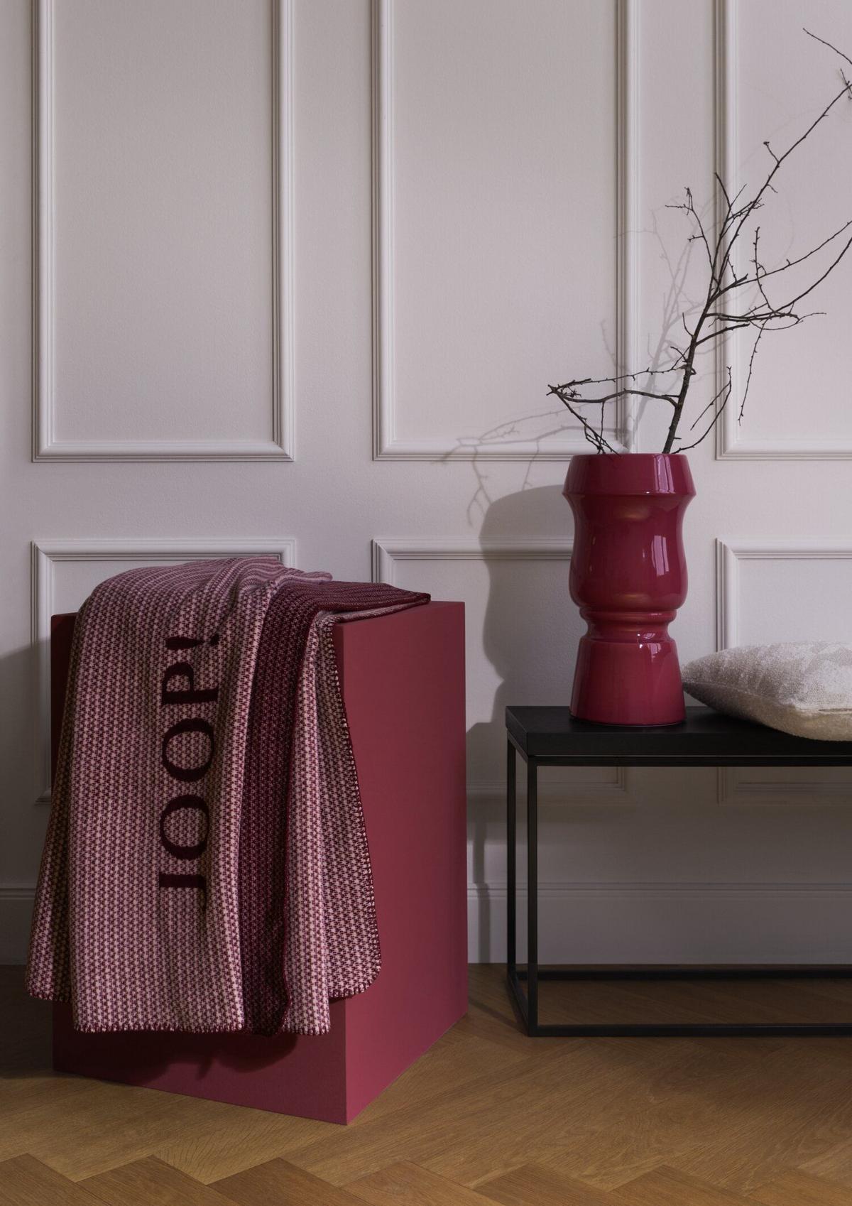KOC DOMOWY JOOP! WOVEN - ciemnoczerwony, Design, tkanina (150/200cm) - Joop!