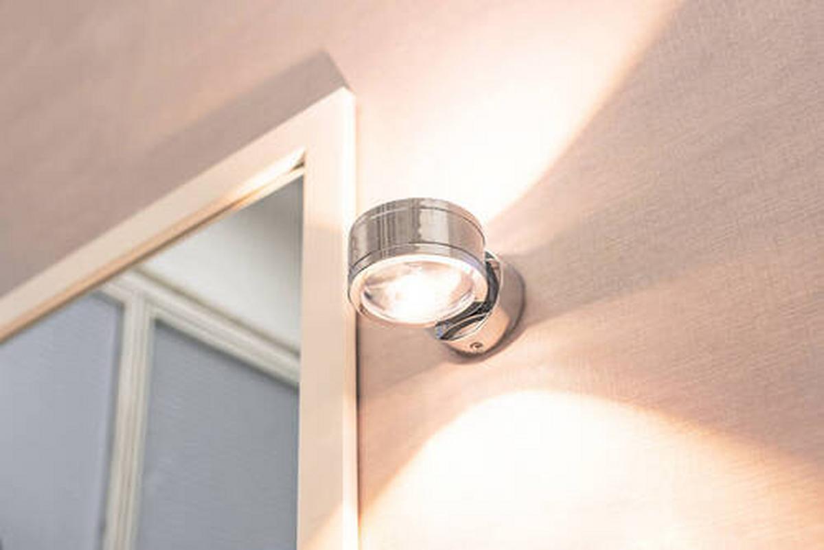 KINKIET LED MT67006 DUE PUNTO CHROM - kolor chromowy, Design, metal (14,3/11,2/9,0cm)