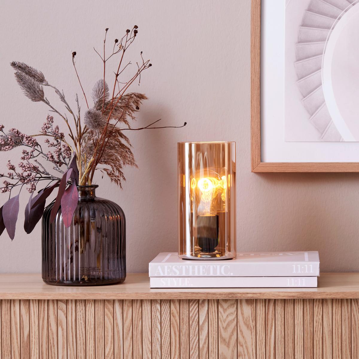 Veioză Amber - culoare chihlimbar/negru, Modern, plastic/sticlă (10/10/20cm) - Mömax