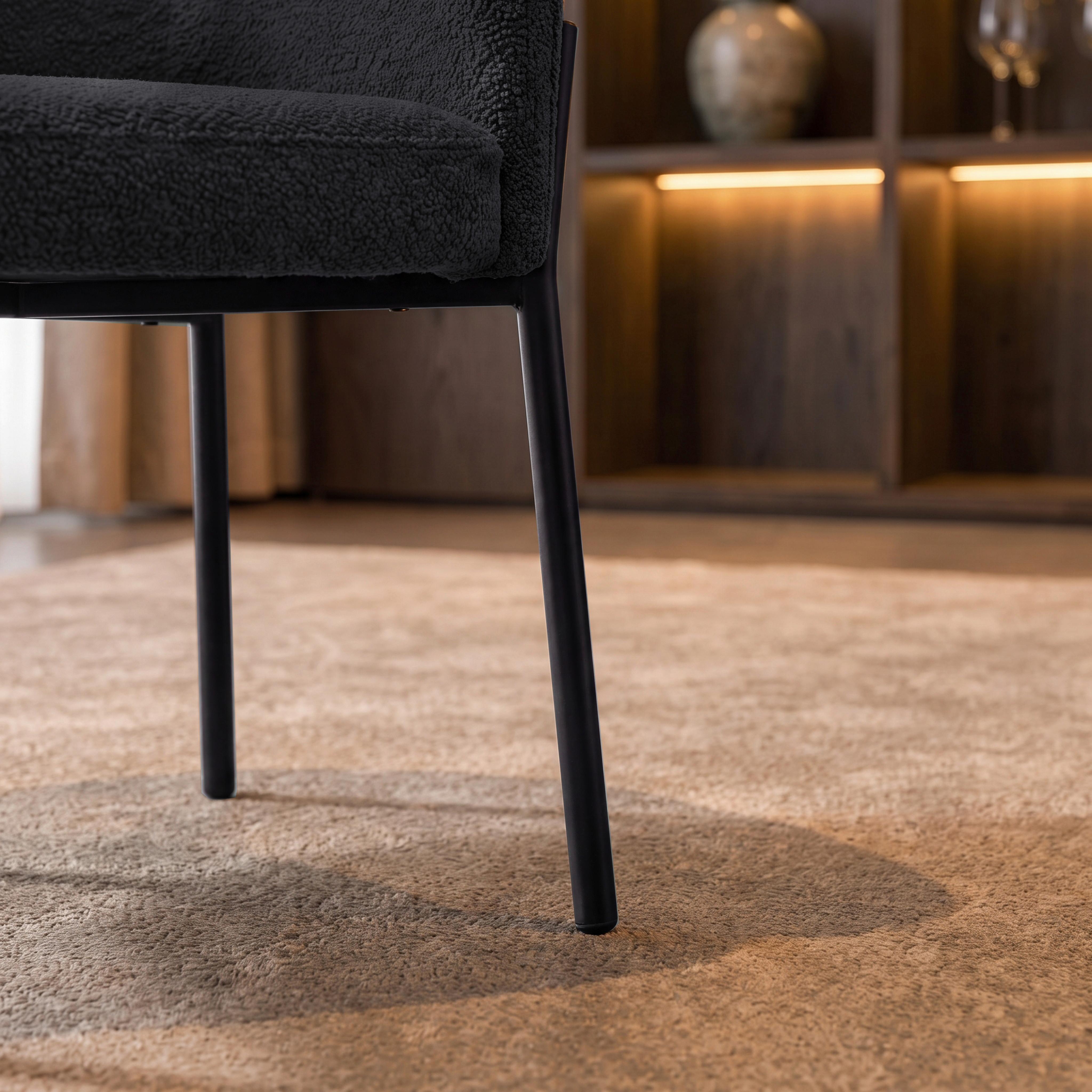 STOL MED ARMSTÖD CHLOE - svart, Modern, metall/textil (62/79/59,5cm) - Bessagi Home