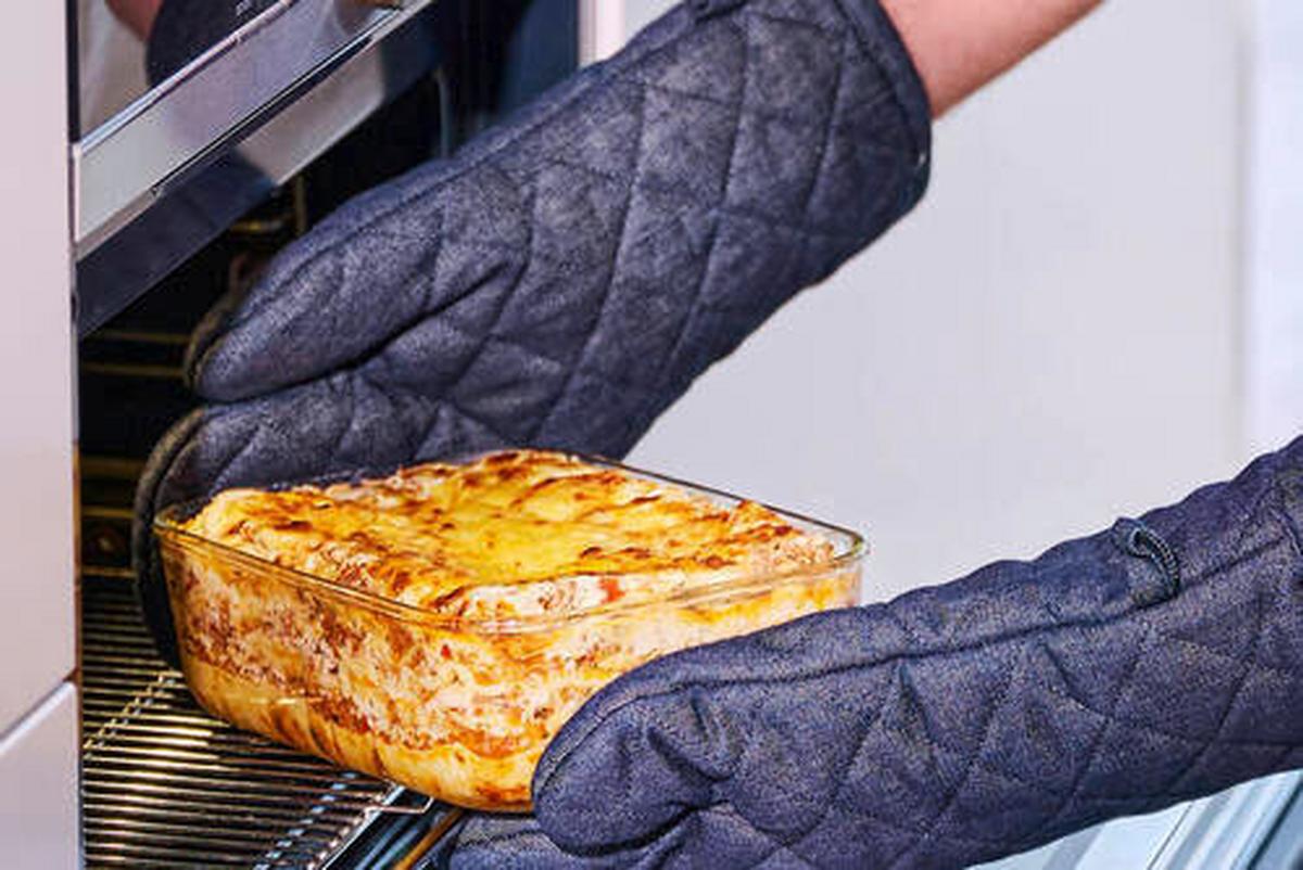 POJEMNIK NA ŻYWNOŚĆ 106162594700 MEPAL - przejrzysty/szałwiowy, Basics, tworzywo sztuczne (19,8/13,9/7cm) - Mepal