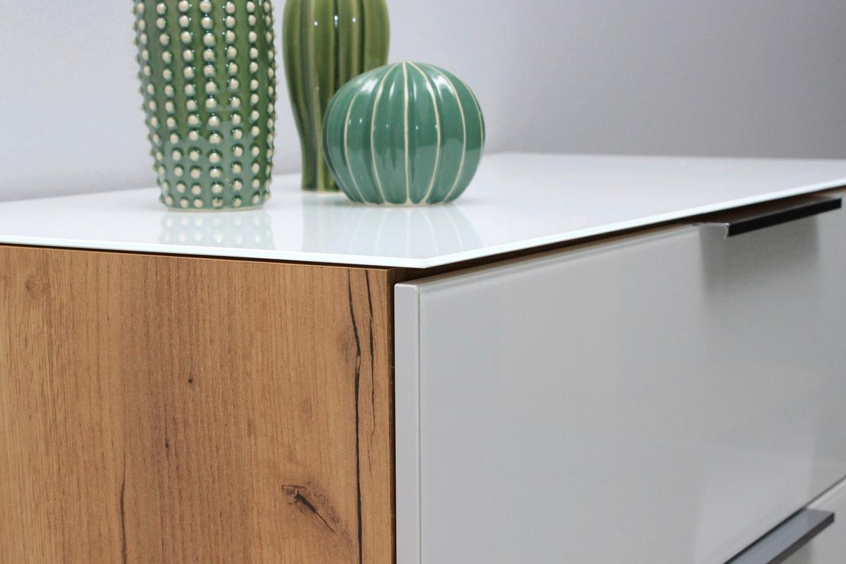 Kommode Oakland in Weiss/Eichefarben - Weiss/Eichefarben, Modern, Glas/Holzwerkstoff (83/102/42cm) - Premium Living