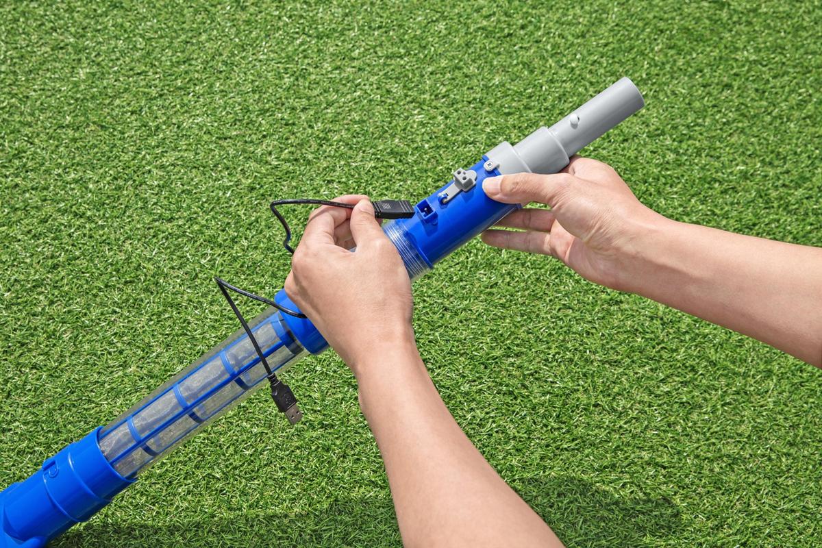 ODKURZACZ DO BASENU AQUA SURGE - kolor srebrny/niebieski, Basics, tworzywo sztuczne/metal (264/9,6/16,8cm) - Bestway