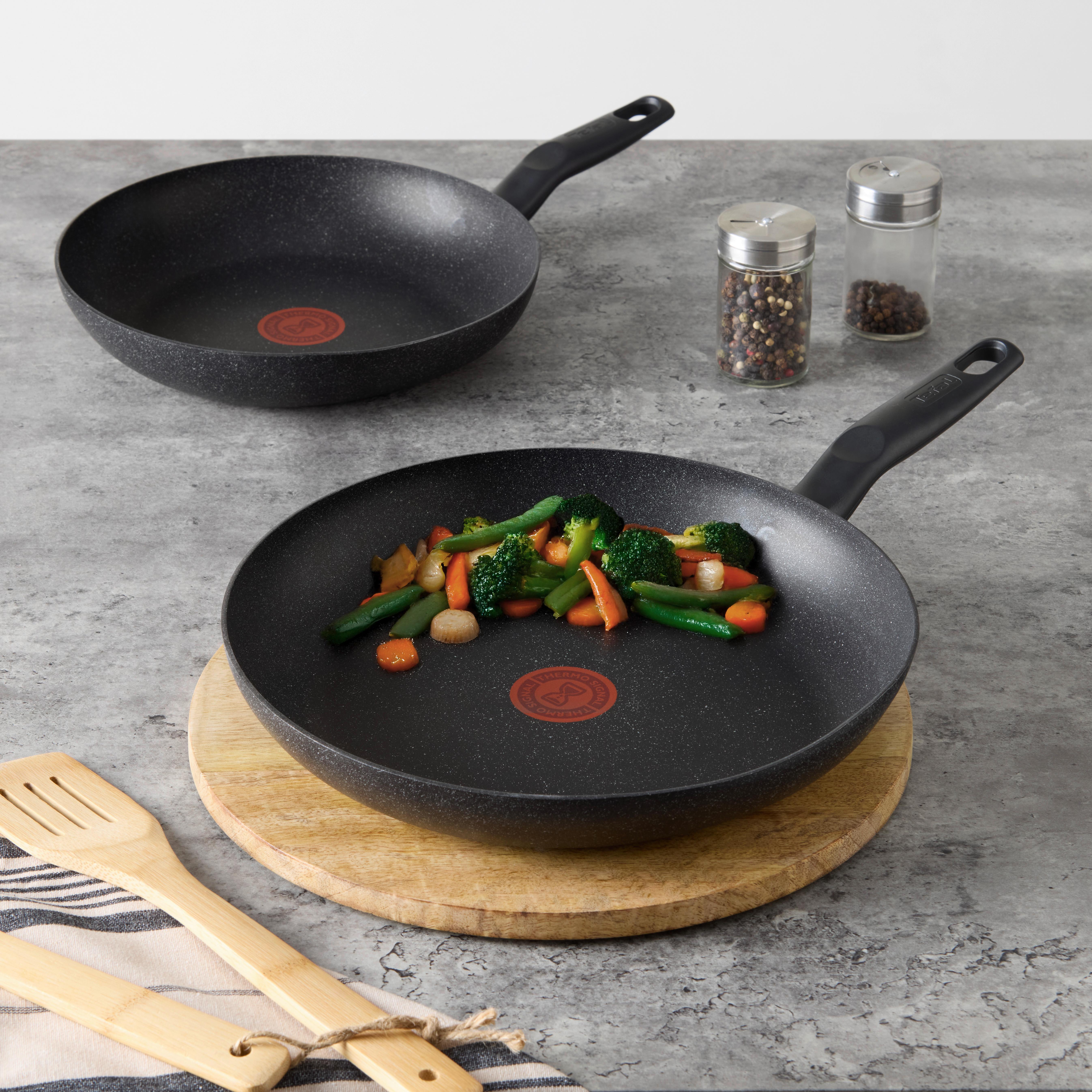 Pfannenset Tefal Dark Essential Schwarz, 2-tlg. - Schwarz, KONVENTIONELL, Metall (30,5/27,5/49,5cm) - Tefal