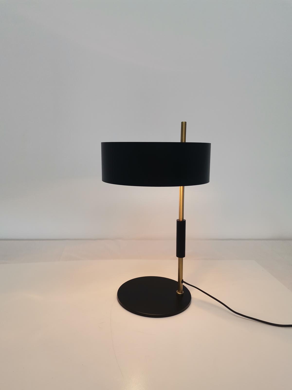 LAMPA STOŁOWA STOCKHOLM - czarny/kolor złoty, Design, metal (27/41cm) - Novel