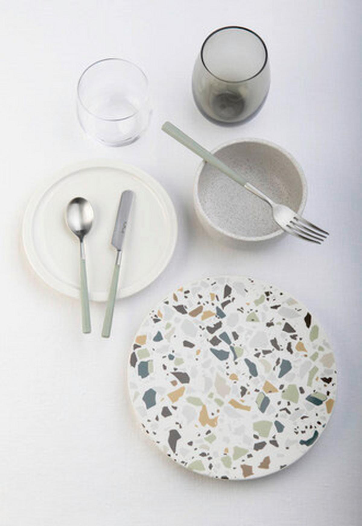 Jedilni Pribor Hive, 16-Delni - barve nerjavečega jekla/žajbljevo zelena, Basics, kovina/umetna masa (25,5/7/5,3cm) - Pintinox