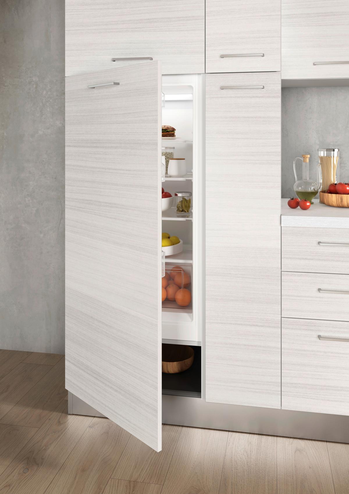 Küchenblock Olimpia m. Geräte Eukalyptusholzfarben - Eukalyptusholzfarben/Alufarben, LIFESTYLE, Kunststoff/Metall (300cm) - MID.YOU