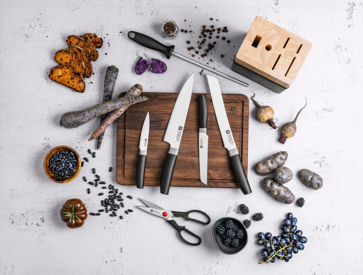 BLOK NA NOŻE 1026690 ZWILLING - czarny, Basics, tworzywo sztuczne/drewno - Zwilling