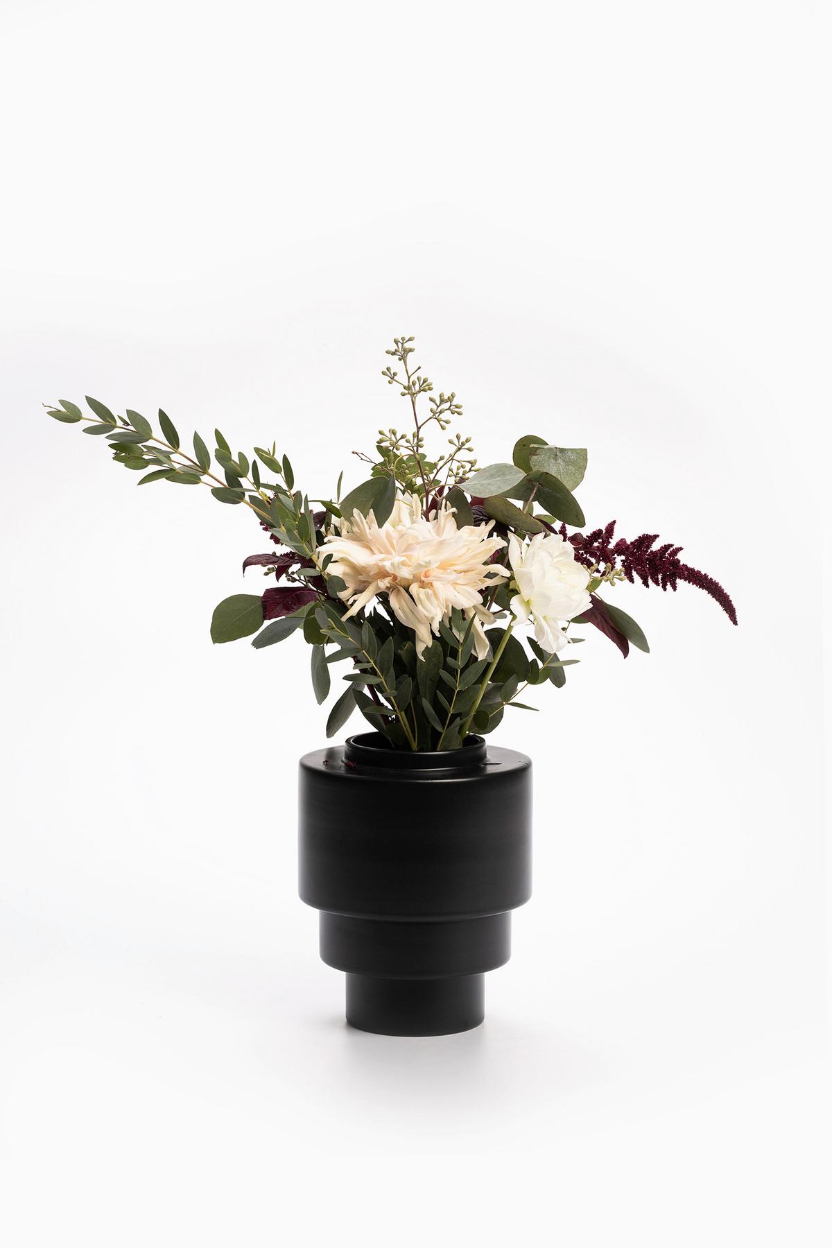 Váza Akka - fekete, Trend, kerámia (16/19,5cm) - Markslöjd