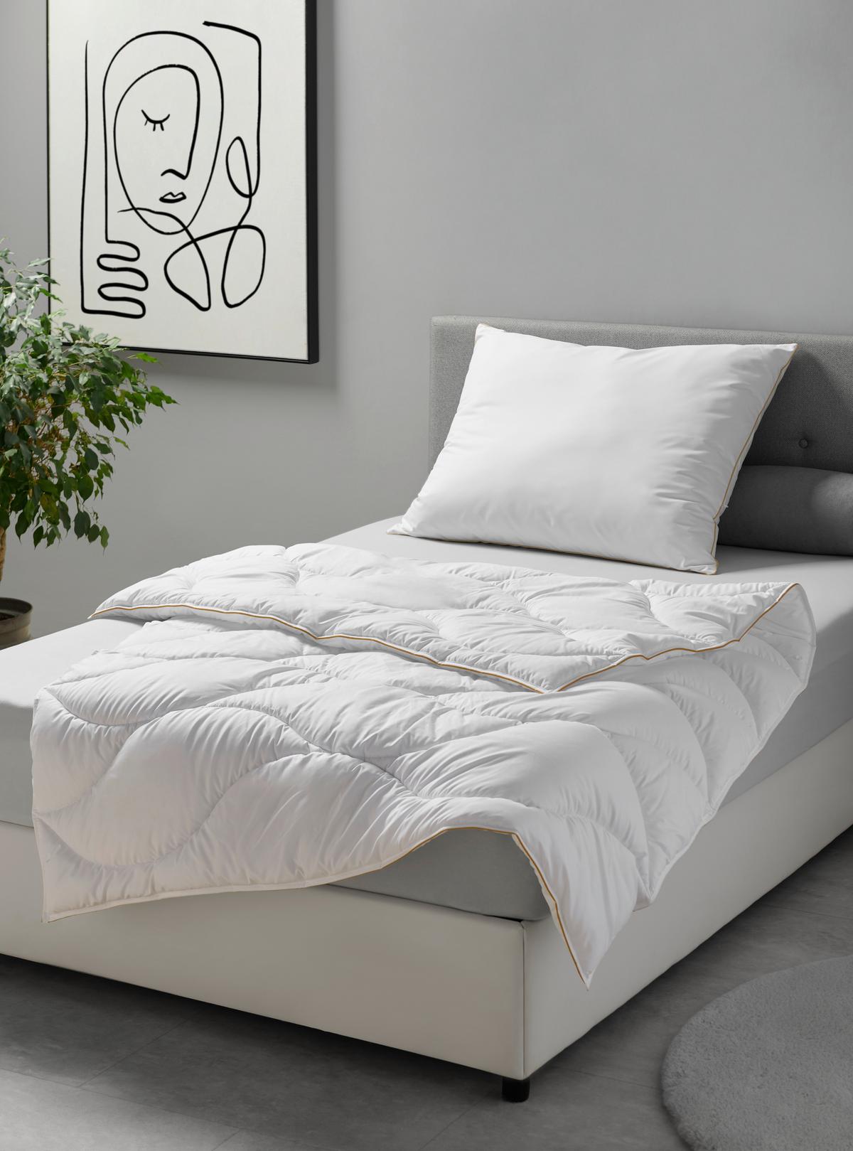 Bettdecke Goldline XXL Weiß ca. 200x200 - Weiß, Textil (200/200cm) - Premium Living