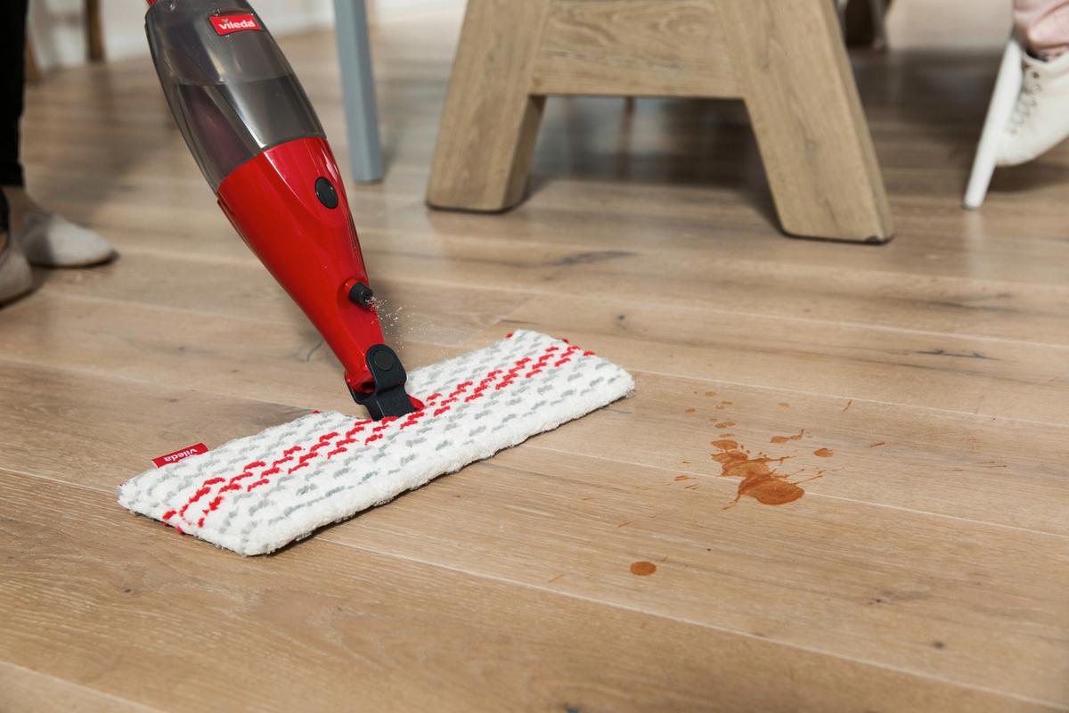 Bodenwischer Vileda 1,2 Spray Max Rot - Rot, Basics, Textil (138,5/31/12cm) - Vileda