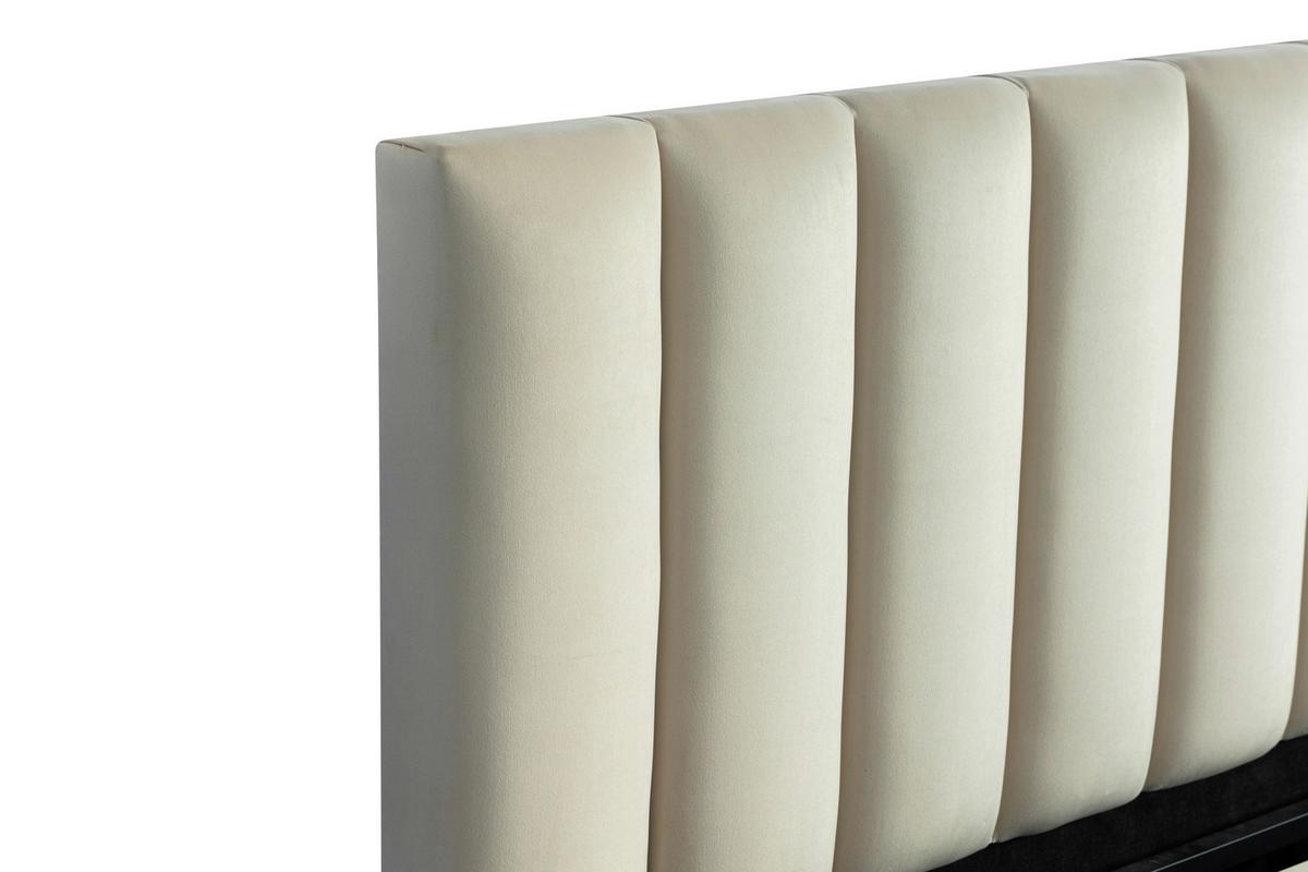 Oblazinjena Postelja Damast, Bež, 180x200cm - črna/bež, Design, kovina/umetna masa (195/110/223cm) - Livetastic