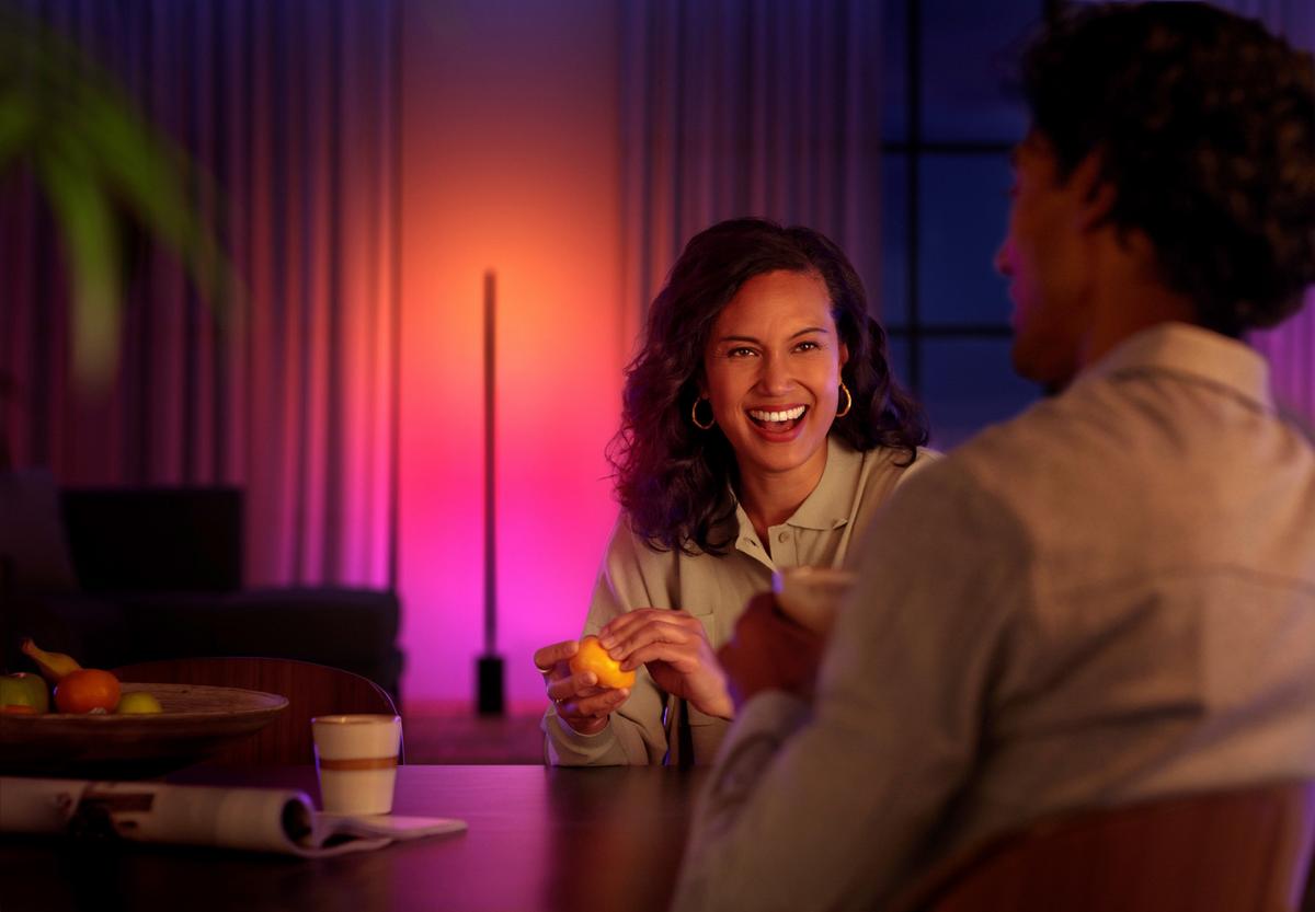 LAMPA STOJĄCA LED 17626900 HUE GRADIENT SIGNE - czarny, Design, metal (11/11/145,80cm) - Philips HUE