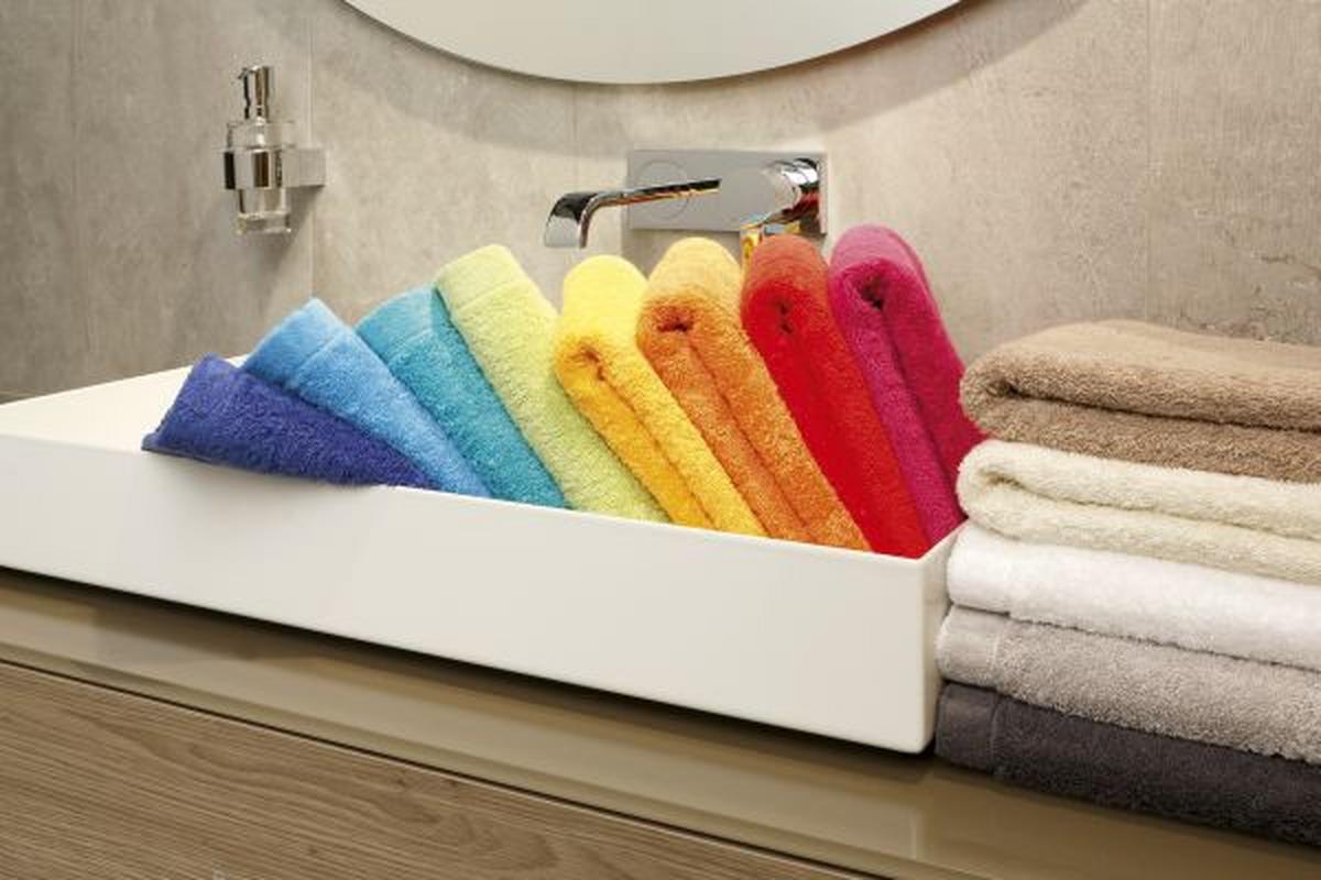 RĘCZNIK PRYSZNICOWY LIFESTYLE UNI - beżowy, Design, tkanina (70/140cm) - Cawoe