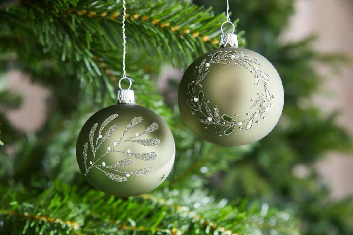 Christbaumkugel Isra in Grün, 2 Stück - Grün, Glas/Metall (7cm) - Modern Living