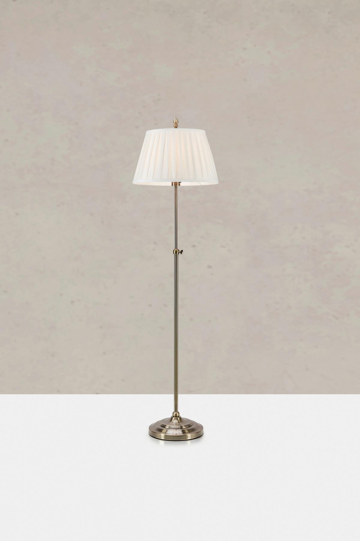 Stehleuchte Markslöjd Oxford Messingfarben max 40 Watt - Messingfarben/Weiß, Design, Textil/Metall (38/38/155cm) - Markslöjd