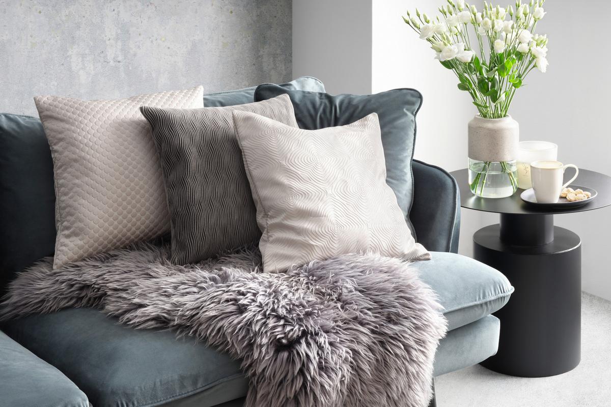 Kissenhülle Violet in Taupe ca. 50x50cm - Taupe, Basics, Textil (50/50cm) - Premium Living