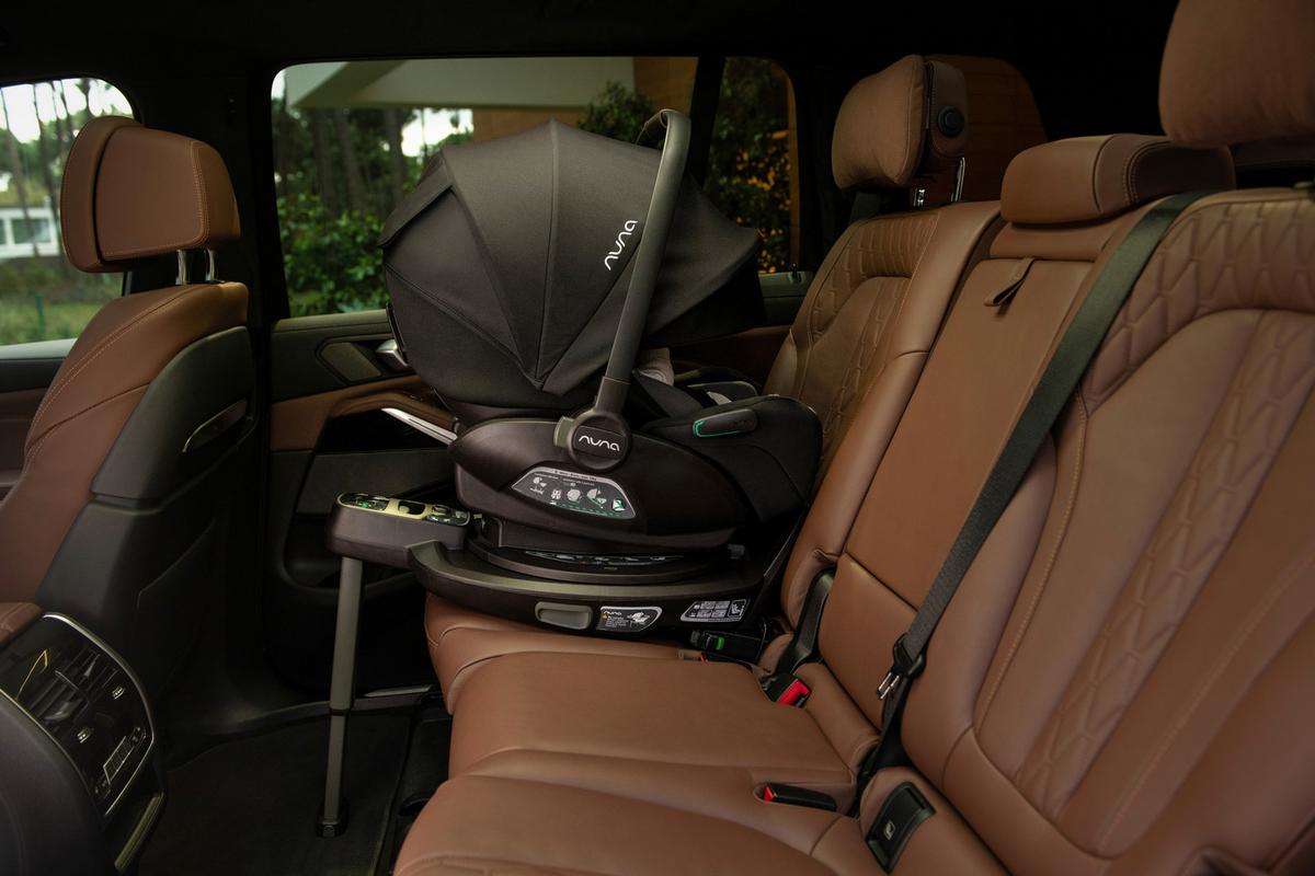 BAZA ISOFIX BASE CURV - czarny, Basics, tworzywo sztuczne - Nuna