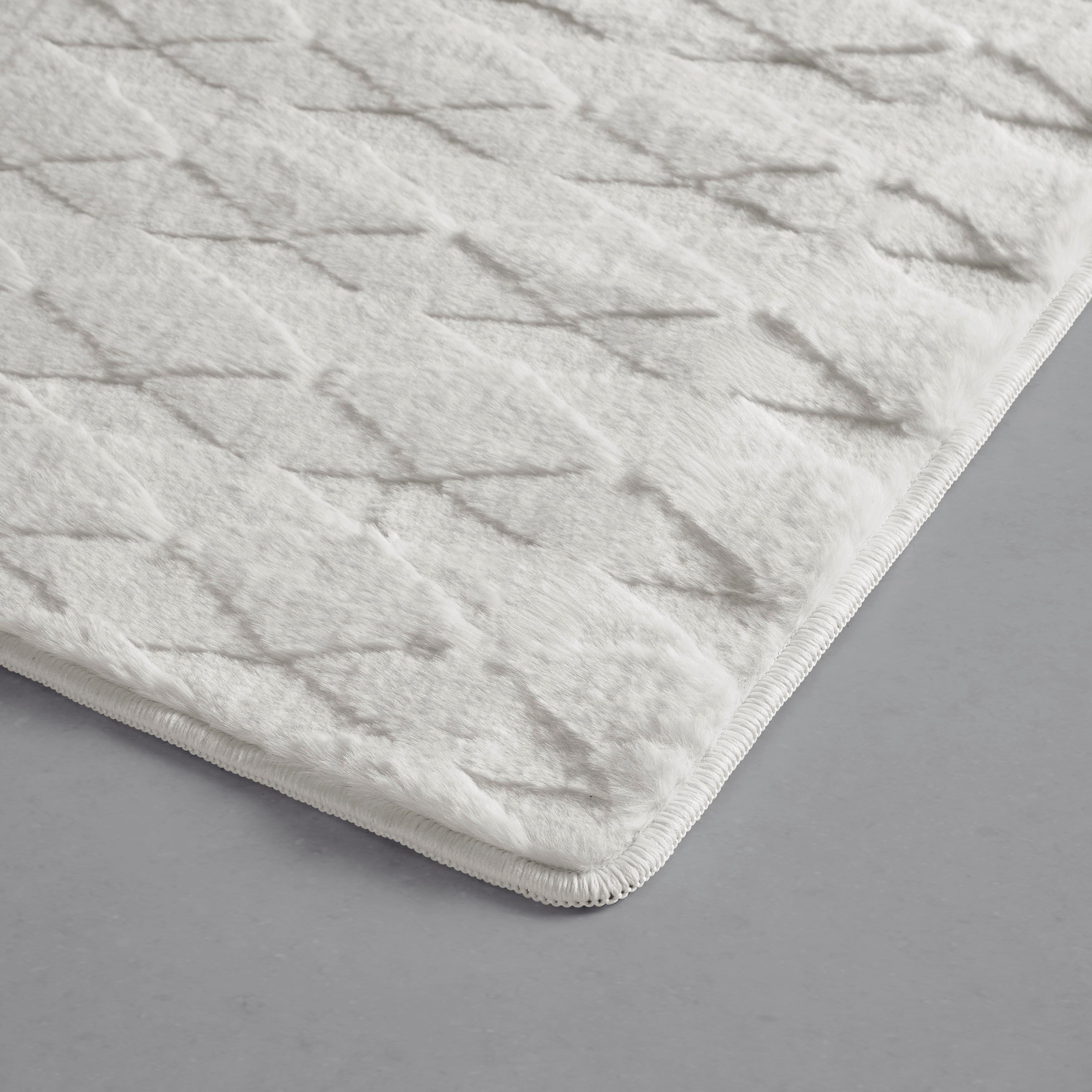 KONSTFÄLL DIAMOND 3 - cremefärgad, Modern, textil (160/230cm) - Mömax
