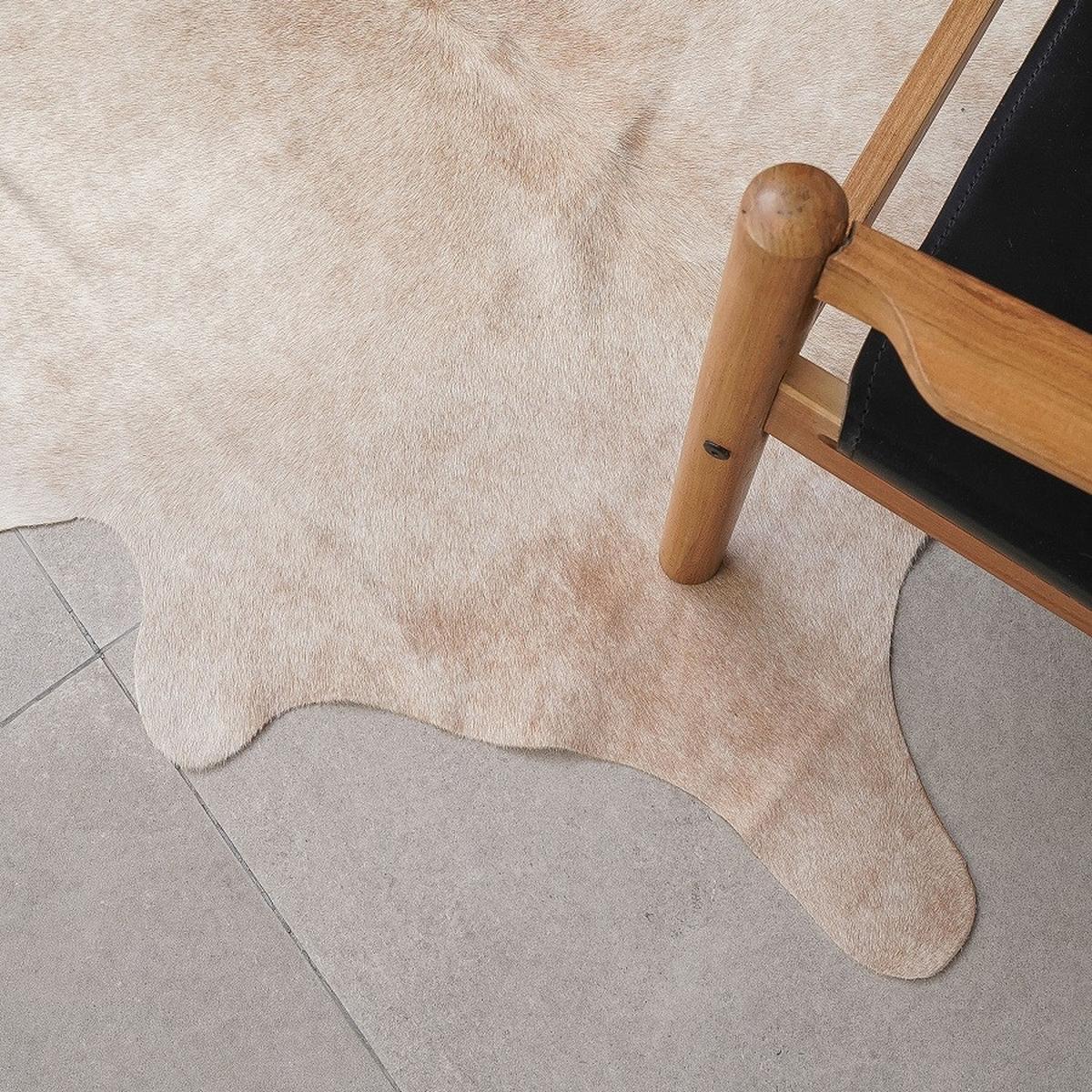 FUTRO BYDLĘCE CORDOBA - beżowy, Natur, futro (165/235cm) - Linea Natura