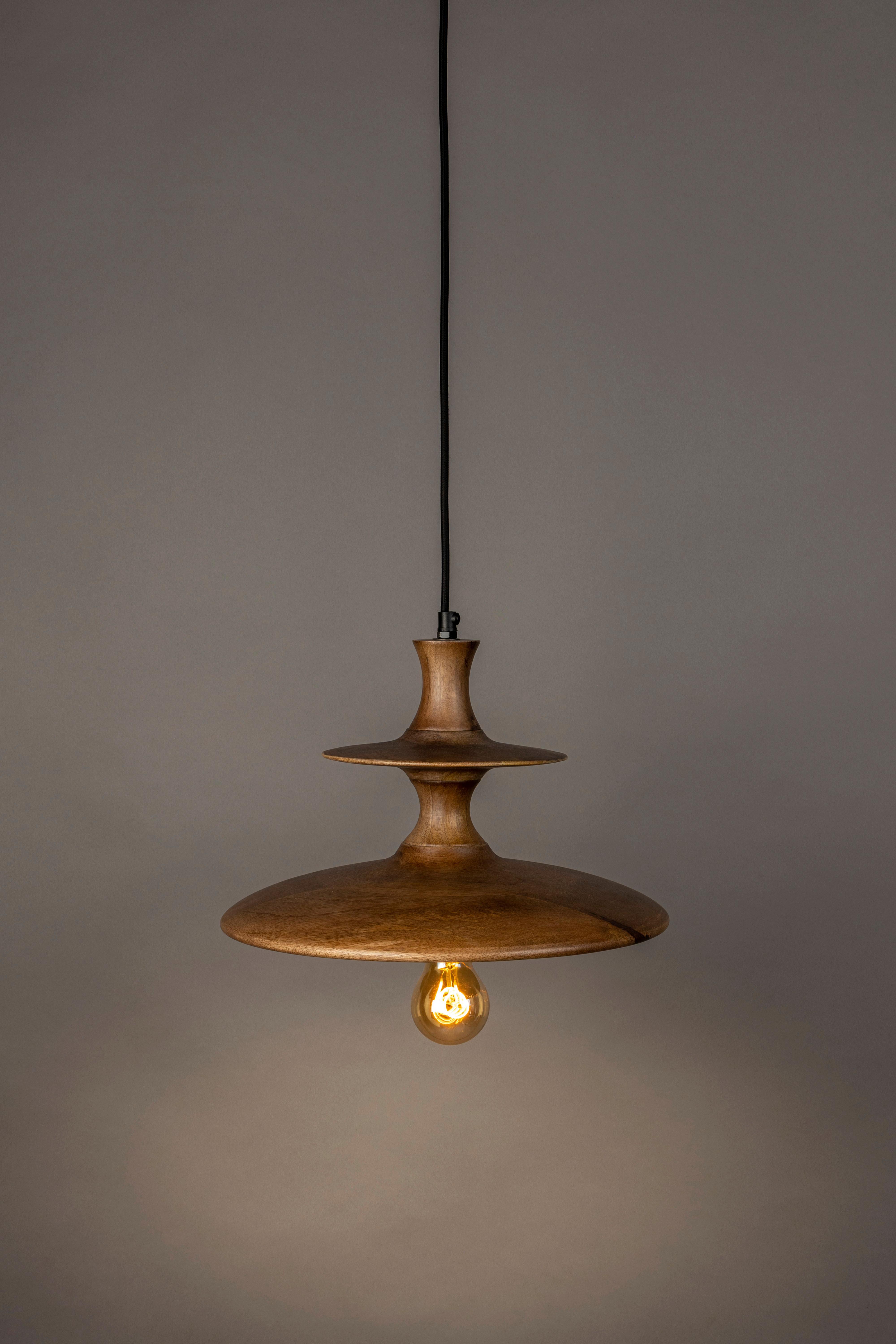 LAMPA WISZĄCA PENDANT LAMP CATH S WALNUT - Design, drewno (43/22/43cm) - Dutchbone