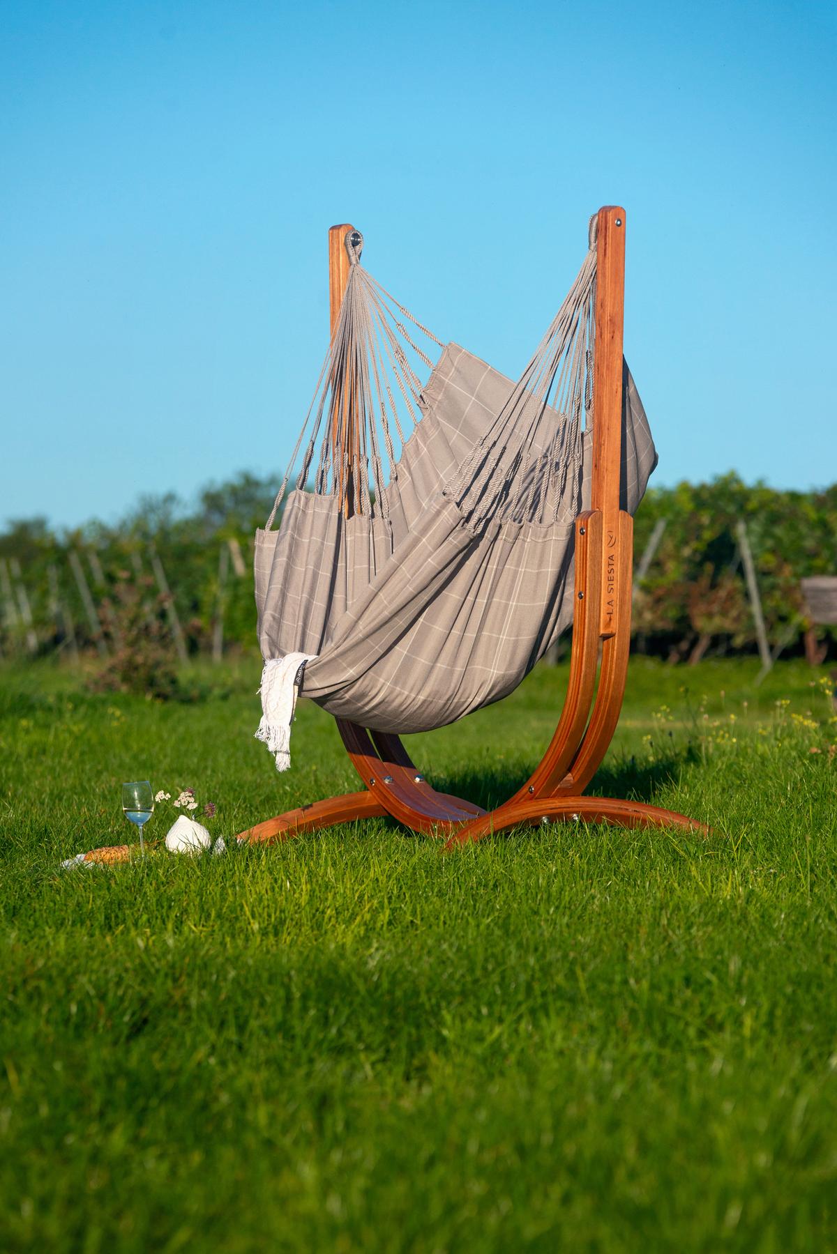 Hängematte Hammock Chair and Stand Grau/Braun - Eukalyptusholzfarben/Grau, KONVENTIONELL, Holz/Textil (100/152/92cm) - La Siesta