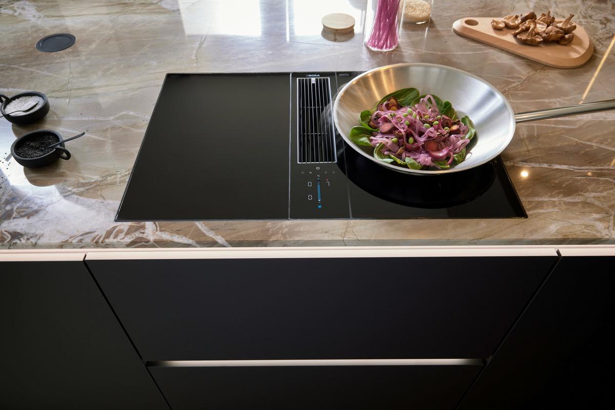 Einbauküche Plus/artline - Nussbaumfarben/Schwarz (290/425cm) - Nolte Küchen